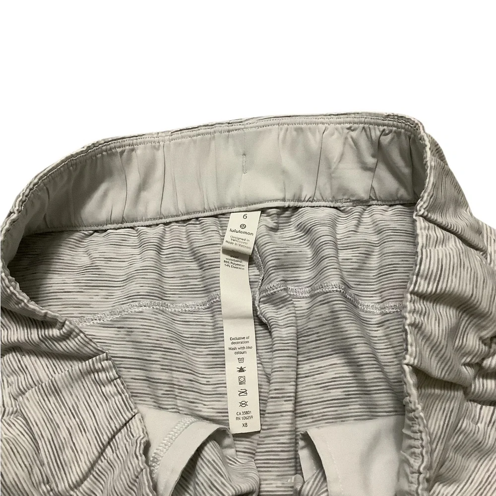 Lululemon Gray Women's activewear Shorts with Drawstring